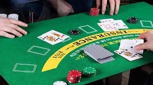 Pengguna mengecek keamanan akun y51